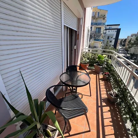 Two Steps To The Sea Apartment